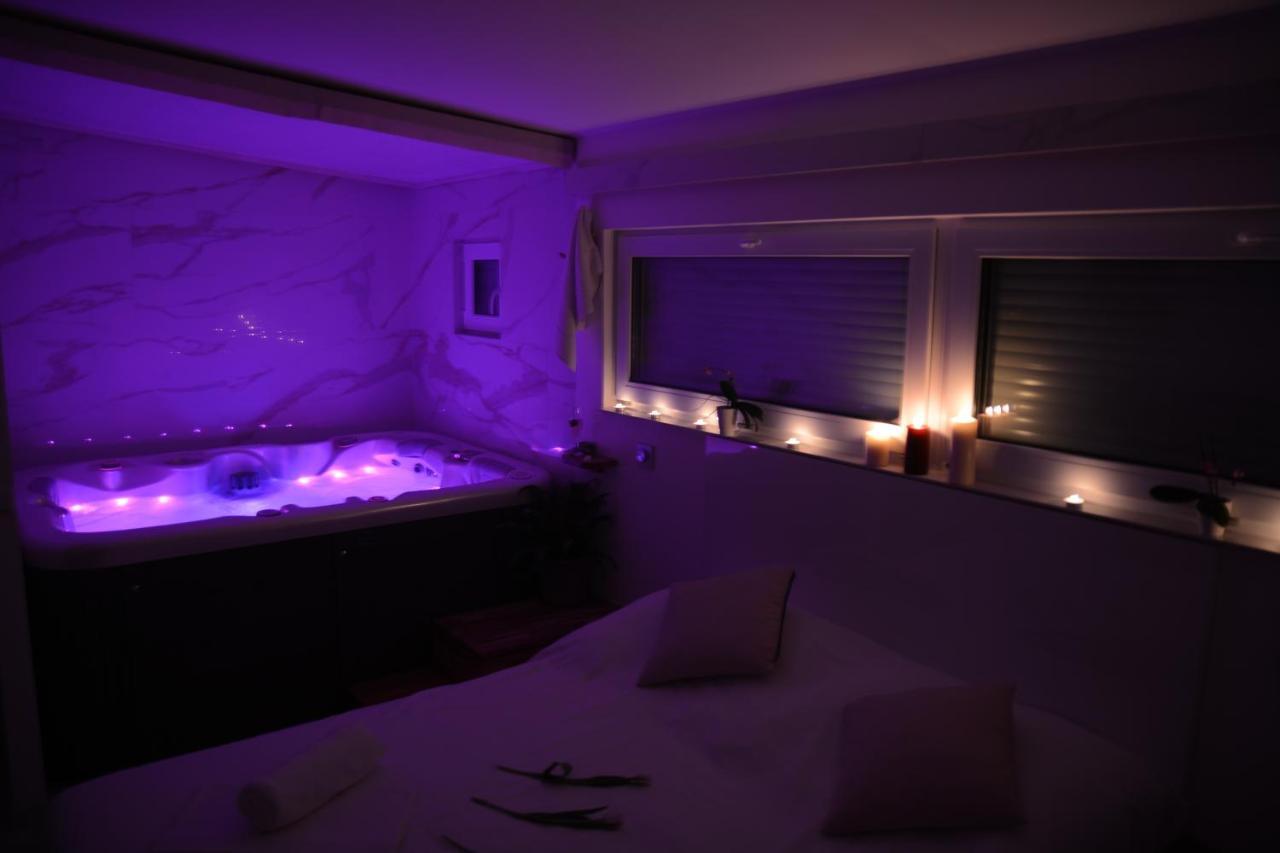Wellness Vila Bohemia Prag Exteriör bild