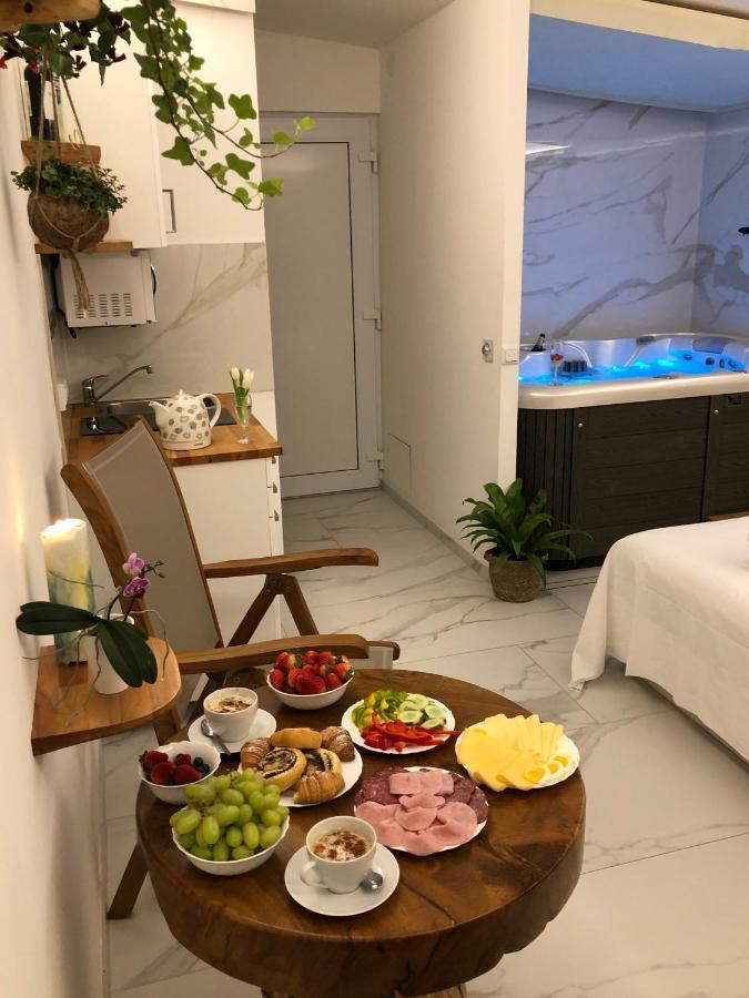 Wellness Vila Bohemia Prag Exteriör bild