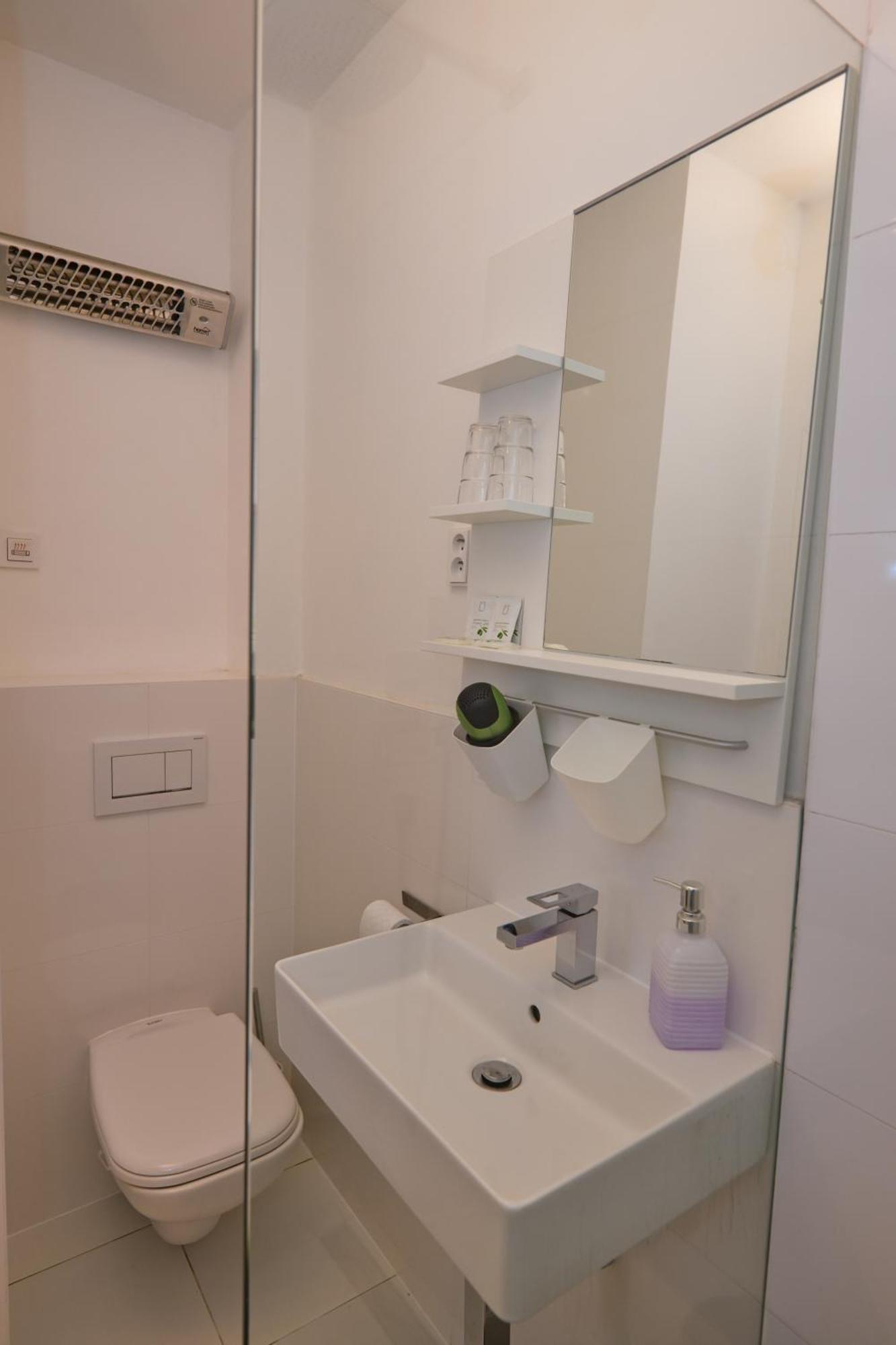 Wellness Vila Bohemia Prag Exteriör bild