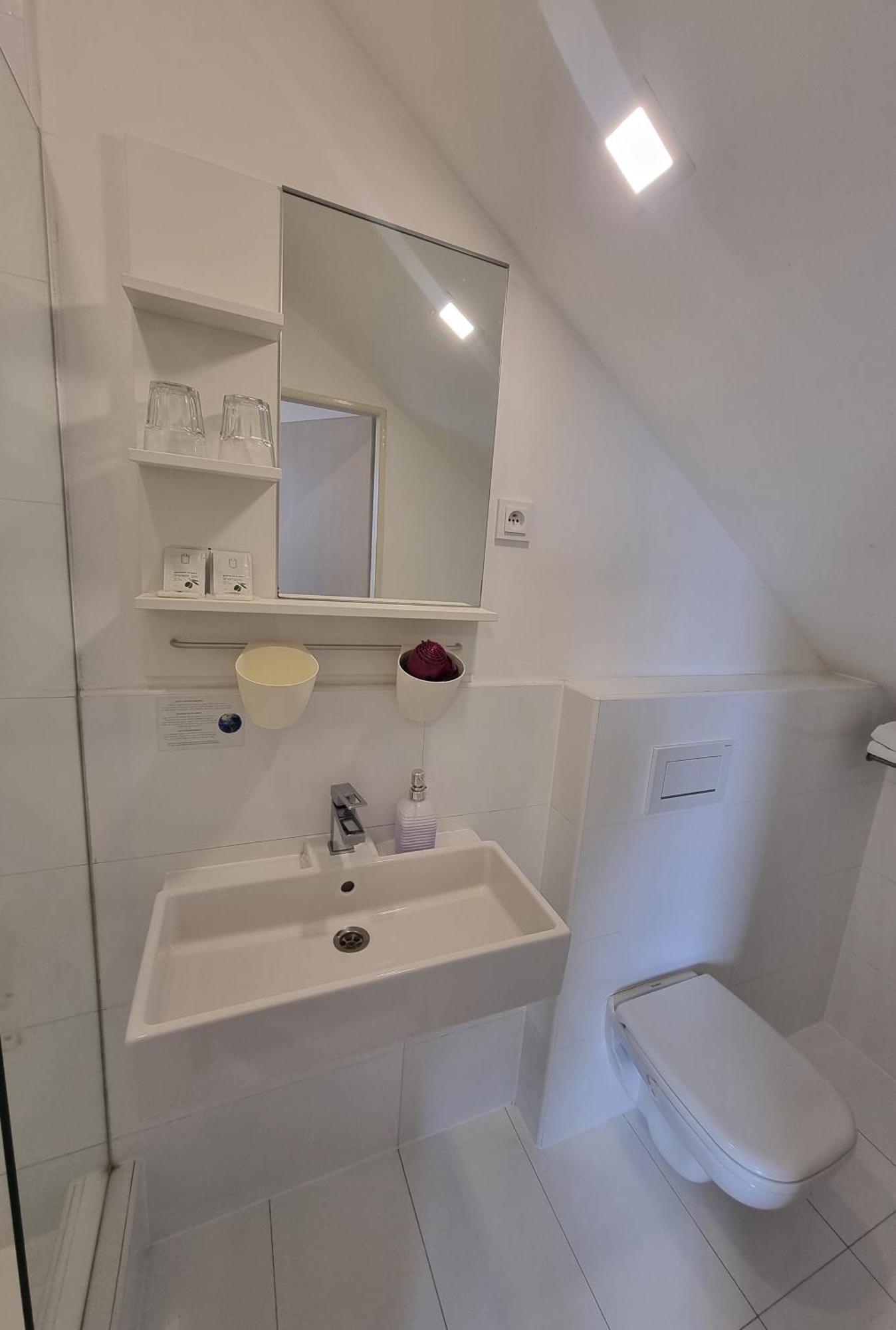 Wellness Vila Bohemia Prag Exteriör bild